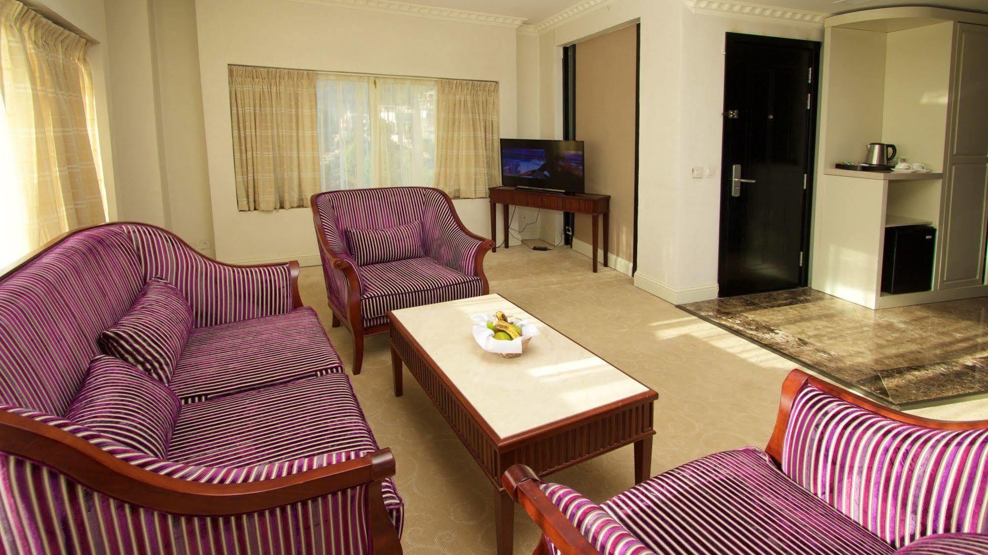 Belle Vue Hotel And Spa Addis-Abeba Extérieur photo